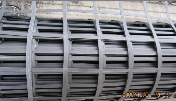 凸結(jié)點鋼塑土工格柵保護措施